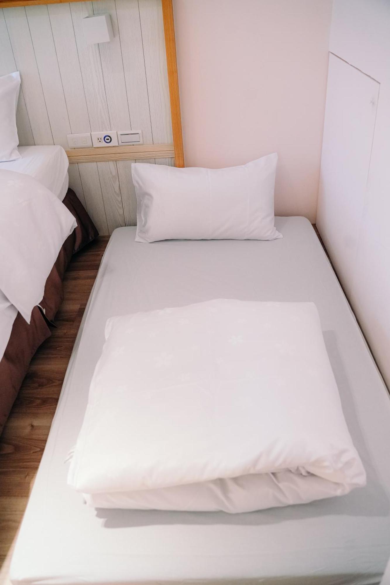 Sunny Sky Homestay Yujing 外观 照片